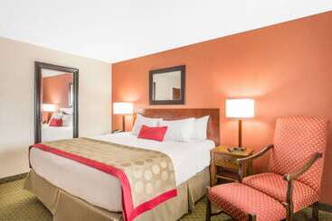 Ramada By Wyndham Elko Hotel At Stockmen S Casino