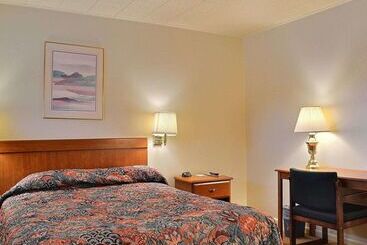هتل Rodeway Inn Cody