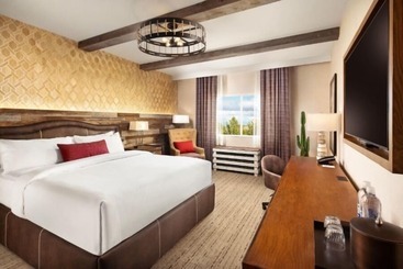 هتل Silverton Casino Lodge Newly Renovated