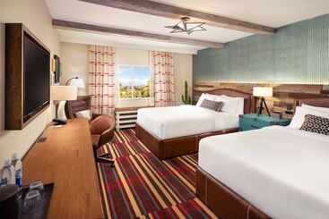 هتل Silverton Casino Lodge   Newly Renovated