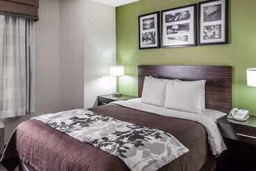 בית מלון כפרי Sleep Inn Airport