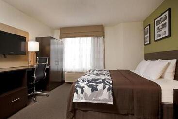 בית מלון כפרי Sleep Inn Airport