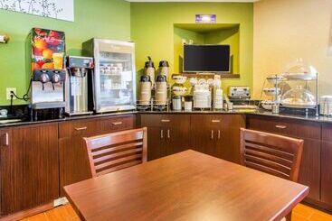 هتل Econo Lodge Amarillo East