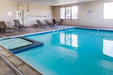 هتل Econo Lodge Amarillo East