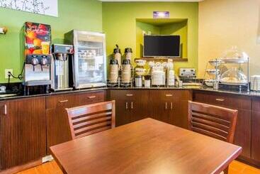 هتل Econo Lodge Amarillo East
