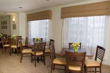 هتل Sleep Inn Pasco Tri  Cities
