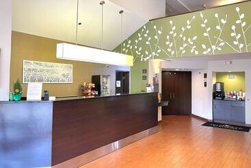 هتل Wingate By Wyndham Salisbury