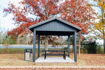 هتل Wingate By Wyndham Salisbury