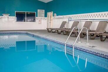 هتل Sleep Inn Sandusky
