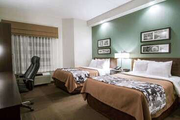 هتل Sleep Inn & Suites Buffalo Airport