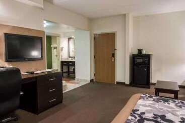 هتل Sleep Inn & Suites Buffalo Airport