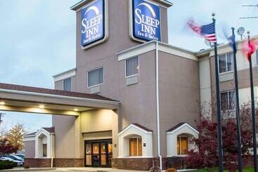 هتل Sleep Inn & Suites Buffalo Airport