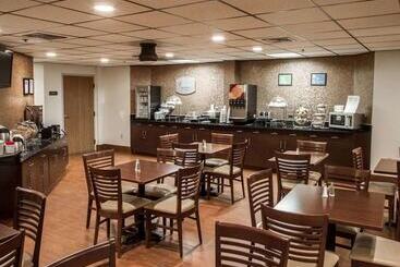 هتل Sleep Inn & Suites Buffalo Airport