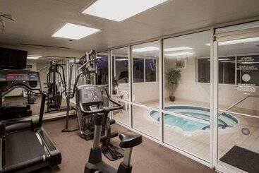 هتل Sleep Inn & Suites Buffalo Airport