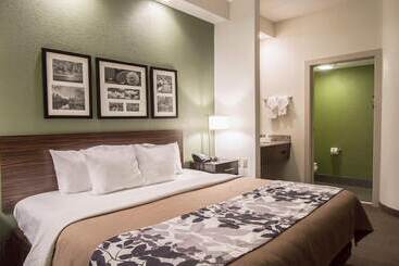 هتل Sleep Inn & Suites Buffalo Airport