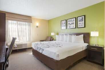 هتل Sleep Inn & Suites