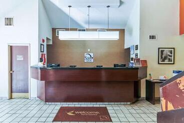 Bob Hotels Tallahassee   Boutique On Budget
