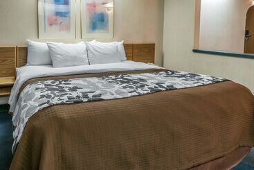 هتل Sleep Inn University