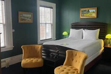 Hotel Somerset House Inn