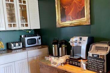 Hotel Somerset House Inn