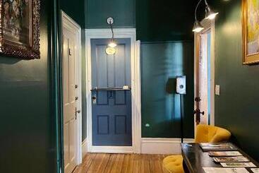 Hotel Somerset House Inn