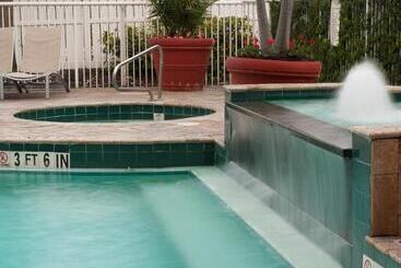 هتل Springhill Suites Fort Lauderdale Airport
