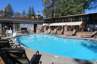 هتل Stardust Lodge