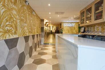 هتل Starlite