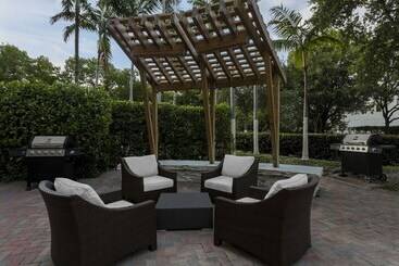 هتل Staybridge Suites Miami Doral Area, An Ihg