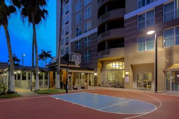 هتل Staybridge Suites Miami Doral Area, An Ihg
