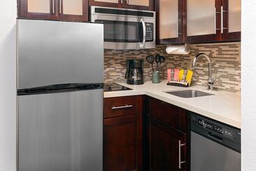 هتل Staybridge Suites Miami Doral Area, An Ihg