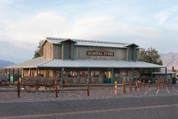 Stovepipe Wells Village - Death Valley