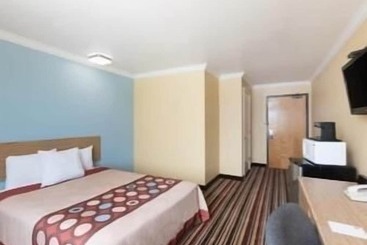 هتل Super 8 By Wyndham Midland