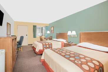 هتل Super 8 By Wyndham St. George Ut