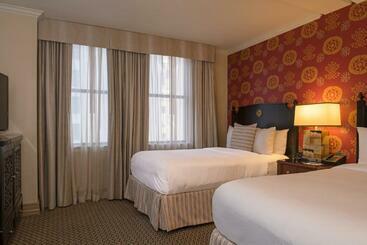 ホテル The Stephen F Austin Royal Sonesta