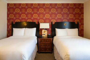 ホテル The Stephen F Austin Royal Sonesta
