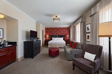 ホテル The Stephen F Austin Royal Sonesta