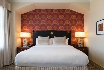 ホテル The Stephen F Austin Royal Sonesta