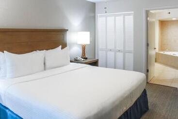 استراحتگاه Hilton Vacation Club Polynesian Isles Kissimmee