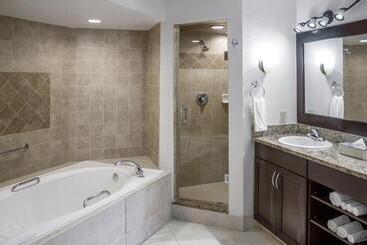 استراحتگاه Hilton Vacation Club Polynesian Isles Kissimmee