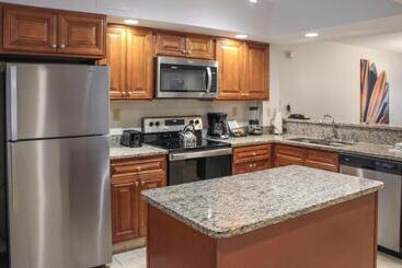 استراحتگاه Hilton Vacation Club Polynesian Isles Kissimmee