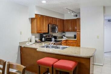 استراحتگاه Hilton Vacation Club Polynesian Isles Kissimmee