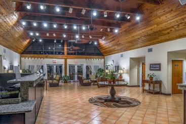 استراحتگاه Hilton Vacation Club Polynesian Isles Kissimmee