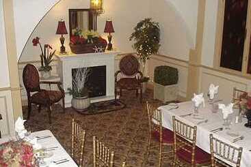 リゾートホテル Shoreway Acres Inn & Cape Cod Lodging