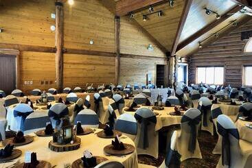 استراحتگاه Spearfish Canyon Lodge