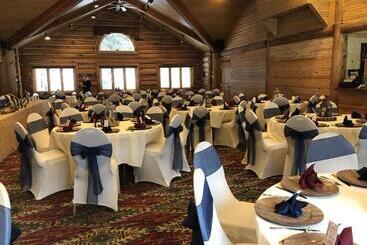 استراحتگاه Spearfish Canyon Lodge