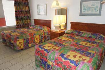 Skylark Resort Motel