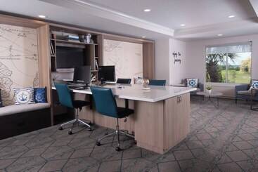 Springhill Suites By Marriott Charleston Riverview