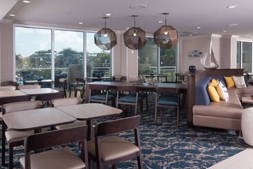 Springhill Suites By Marriott Charleston Riverview