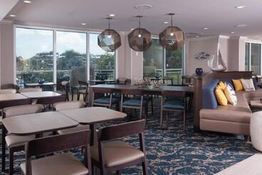Springhill Suites By Marriott Charleston Riverview